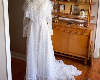 Vintage 70s does Edwardian 1910s Gunne Style White Lace Wedding Dress with Train  small