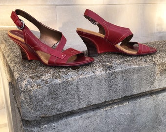 Vintage 90s does 70s Naturalizer Burgundy Red Platform Shoes with Sleek Heels  8N