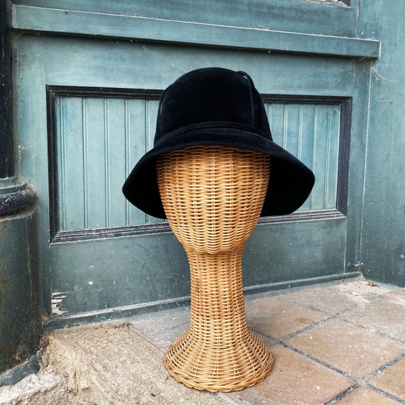 Vintage 60s Mod Marshall Fields  Black Wool Hat s… - image 3