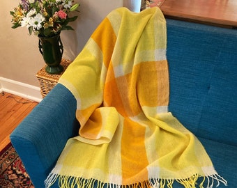 vintage 60s Virgin New Wool Yellow Orange and White Throw Blanket Suède par Tidstrand Christina Westman Designer