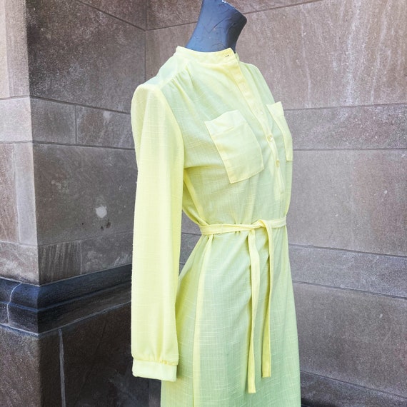 Vintage 70s Light and Breezy Buttercup Yellow Shi… - image 3