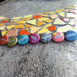 Días de la semana - espagnol jours de la semaine bouton ou lot de Magnets