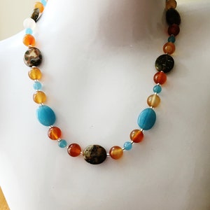 Halbedelstein-Halskette, Ozean-Achat & blaue Schwammquarz Ovale, sonniger oranger natürlicher Karneol, Länge 51 cm, verstellbar, Meer + StrandThema