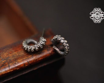 Octopus Tentacle 925 Sterling Silver Stud Earrings (S)