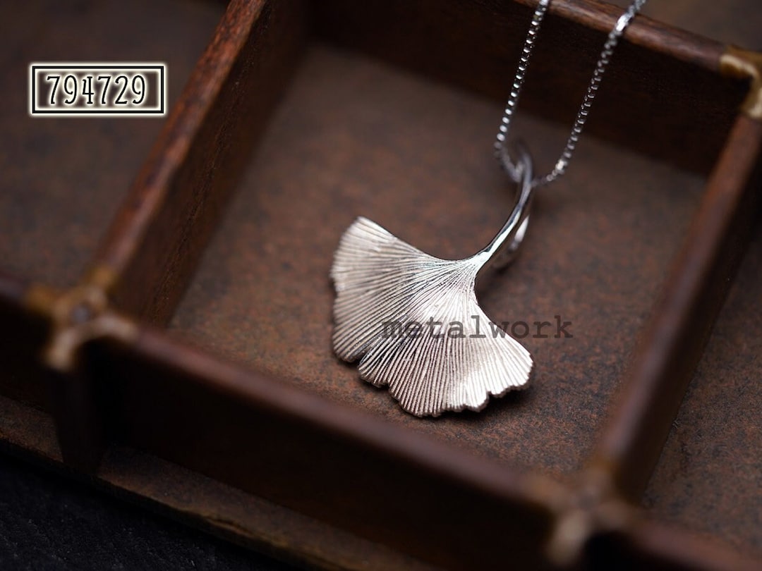 Silvershake Moonstone Ginkgo Leaf Pendant – 925 Sterling Silver, White Gold Plated