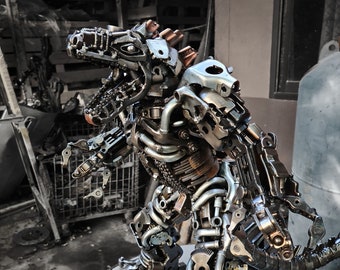 Recycled Metal Mechanized Apex Predator Robot Sculpture (Medium item)