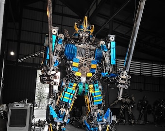 Recycled Metal Samurai Robot ( 3.5 m height )