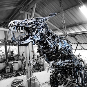 Recycled Metal Giant Dinosaur : Made to order