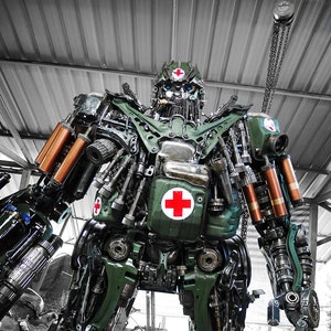 Recycled Metal Gutsy Commando Robot (3.2 m height)