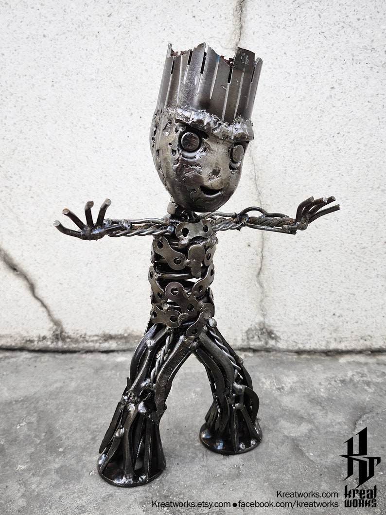 Recycled Metal mini Flora Colossus small item