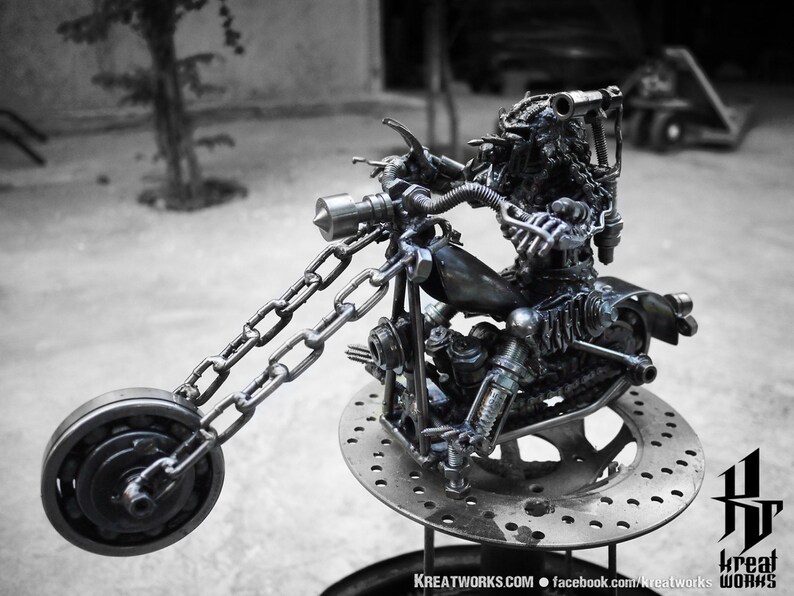 Metal Hunter Rider : Type III (medium Item) / Recycle Metal Sustainable ...