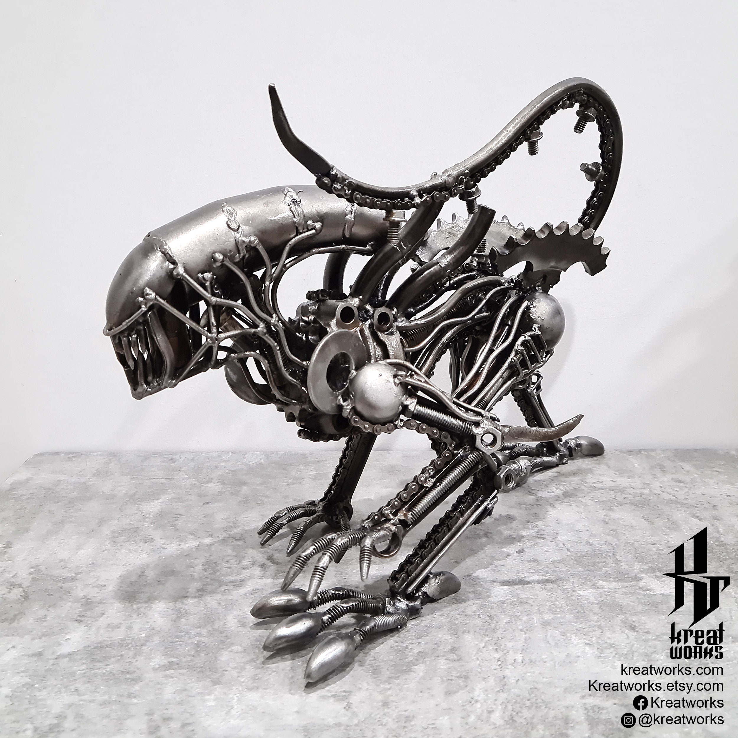 Recycle Metal Onslaught Monster --- Xenomorph / Metal Sculpture