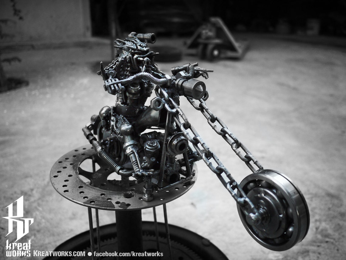 Metal Hunter Rider : Type III medium Item / Recycle Metal - Etsy