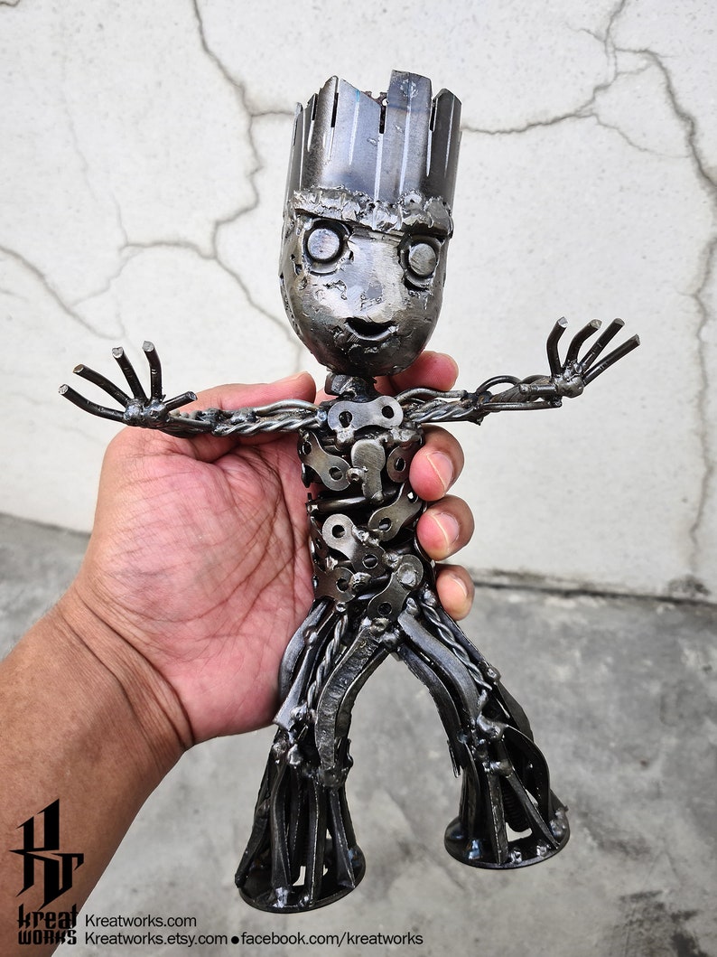 Recycled Metal mini Flora Colossus small item