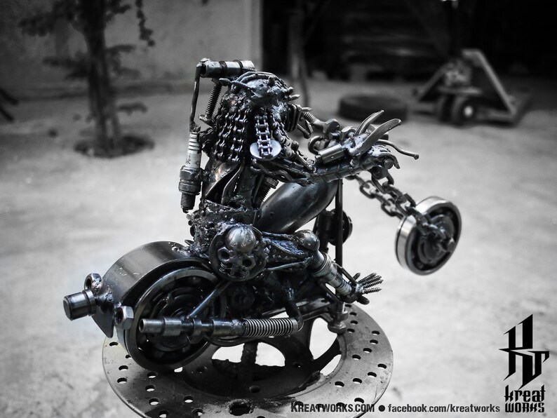 Metal Hunter Rider : Type III (medium Item) / Recycle Metal Sustainable ...