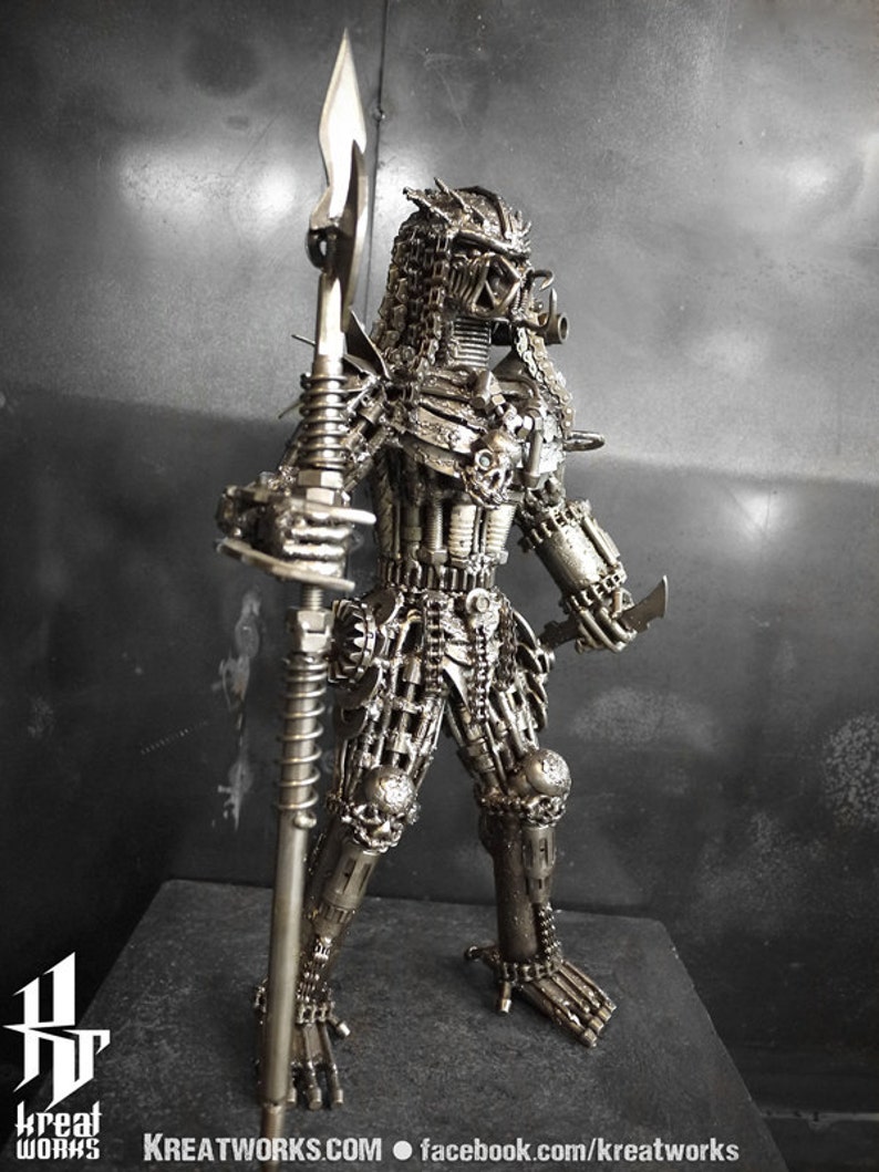 Metal Standing Hunter : Pike Medium item image 2