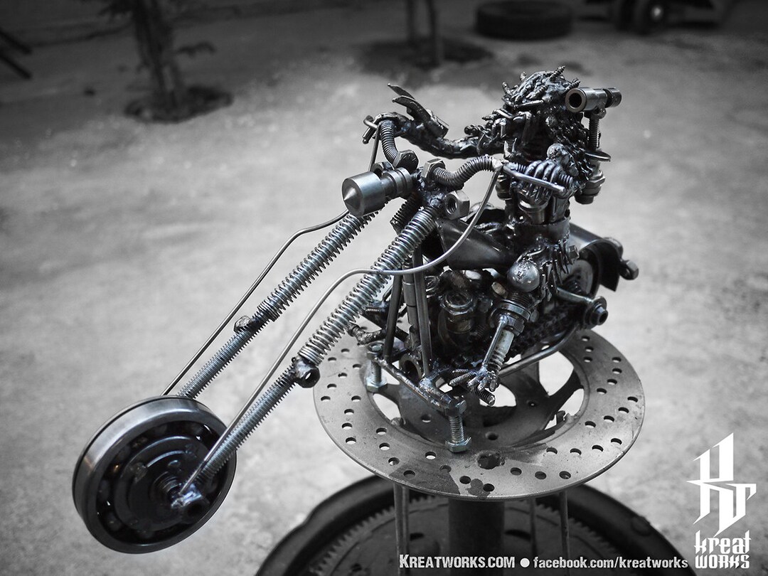 Metal Hunter Rider : Type II (medium Item) - Etsy