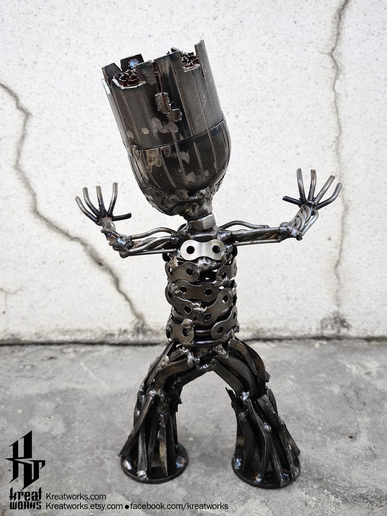 Recycled Metal mini Flora Colossus small item