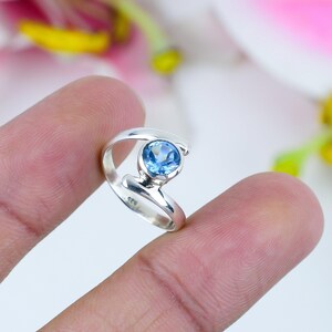 Beautiful 925 Sterling Silver Blue Topaz Ring Natural Gemstone Ring Minimalist Ring December Birthstone Ring Party Jewellery Gift for Love