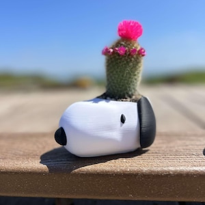 Snoopy Planter – Cute Dog Succulent Pot | Mini Planter | Kawaii Gift for Plant Lovers | Desk Decor | Cactus Holder