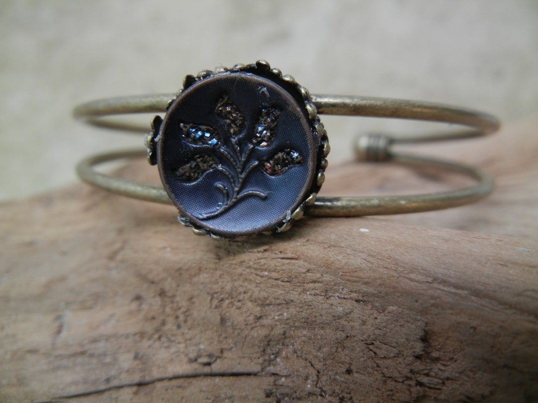 Spring Button Bangle Vintage Button Bangle Bracelet - Etsy
