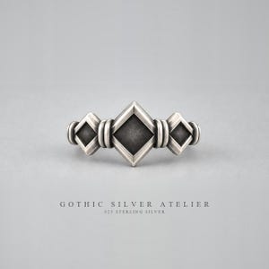 Triple Lozenge Ring in 925 Sterling Silver with Graduated Geometric Panels