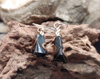 Unique handmade earrings with Whitby jet, recycled copper wire and sterling silver --- free worldwide shipping