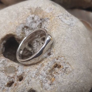Unique handmade fine silver ring with pure 24ct gold --- free worldwide shipping
