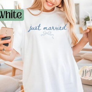 Just Married T-Shirt: Coquette Bow Bridal Party Gift