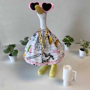 Desk goose with 4 Back to School outfits and accessories. 11 1/2 inch desk goose. (Lucy the desk Goosey)