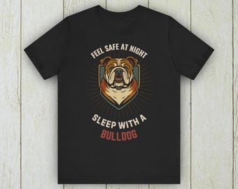 Voel je 's nachts veilig: slapen met een bulldog | Vintage waakhondenshirt