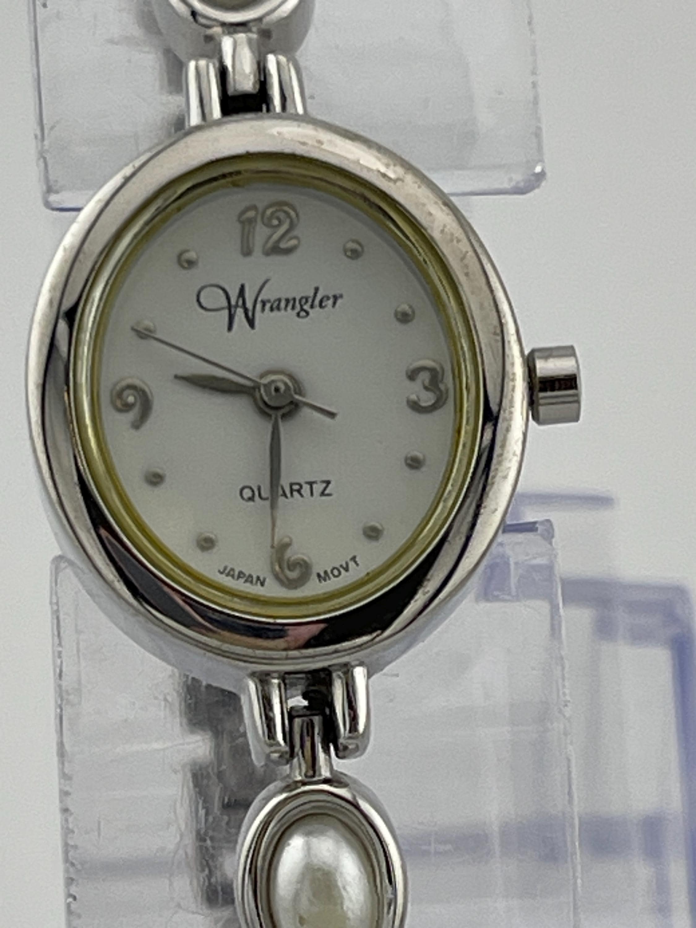 Wrangler Faux Pearl Oval Silver Quartz Bracelet Watch C  display picture 2