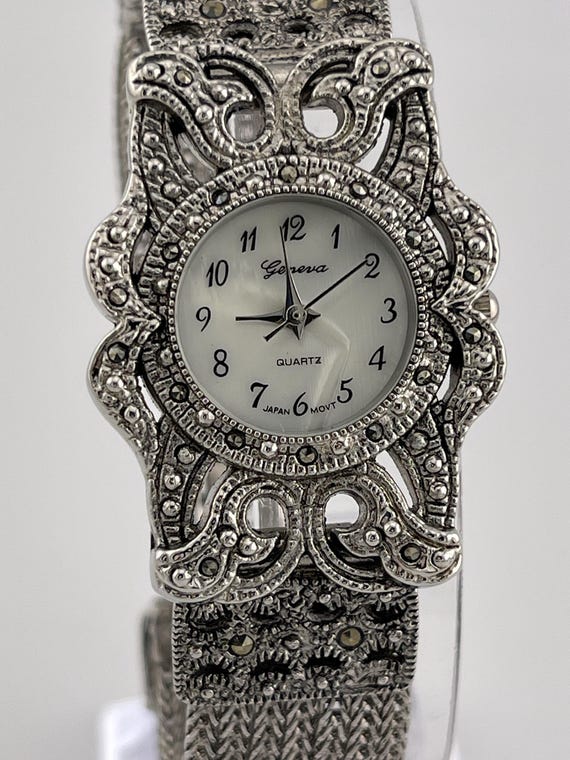 Vintage Geneva Silvertone Women\'s Cuff Watch Ornate Statement Bracelet Watch Working Vintage Geneva Silver Tone Modern Contemporary Cuff  main image 2