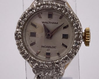 Vintage L.A. Express Ornate Silver-Tone Watch – Fresh Battery – Victorian Style Vintage LA Express ladies watch - Gem main image 2