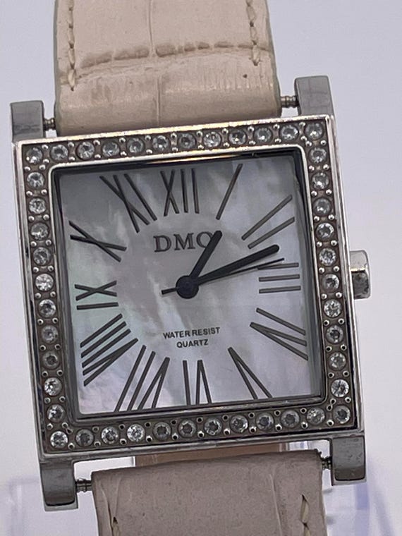 Dm2000 Watch DMQ Vintage Ladies watch – Swiss Movement 2000s - Gem