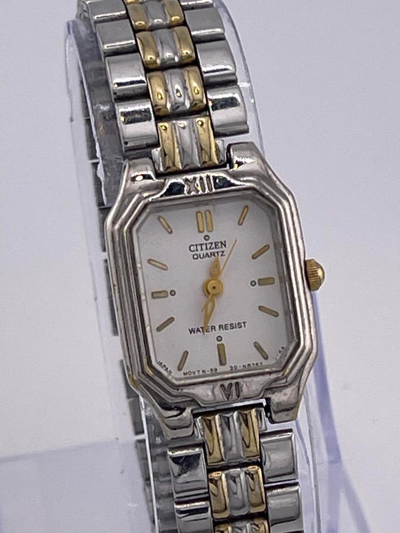 レアCITIZENクラシックスタイル 置時計 Citizen 5930 S69055 HSD Quartz Ladies Vintage Watch -two-tone