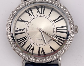 Real Collectibles by Adrienne Gold Watch /4 Changable Bands  display picture 1