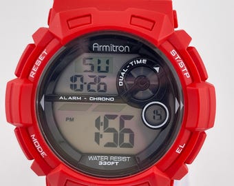 Relógio analógico-digital masculino Armitron Sport de resina vermelha com cronógrafo de fuso horário duplo, 330 pés WR MD12269T(R) – Usado (c.2000s)