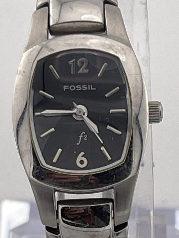 Vintage Fossil F2 Stainless Steel Ladies Watch C. 2000s  display picture 3