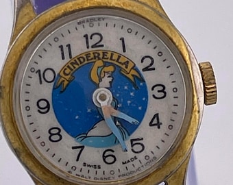 Vintage Timex Cinderella Watch Working Pink Dial Disney  display picture 2