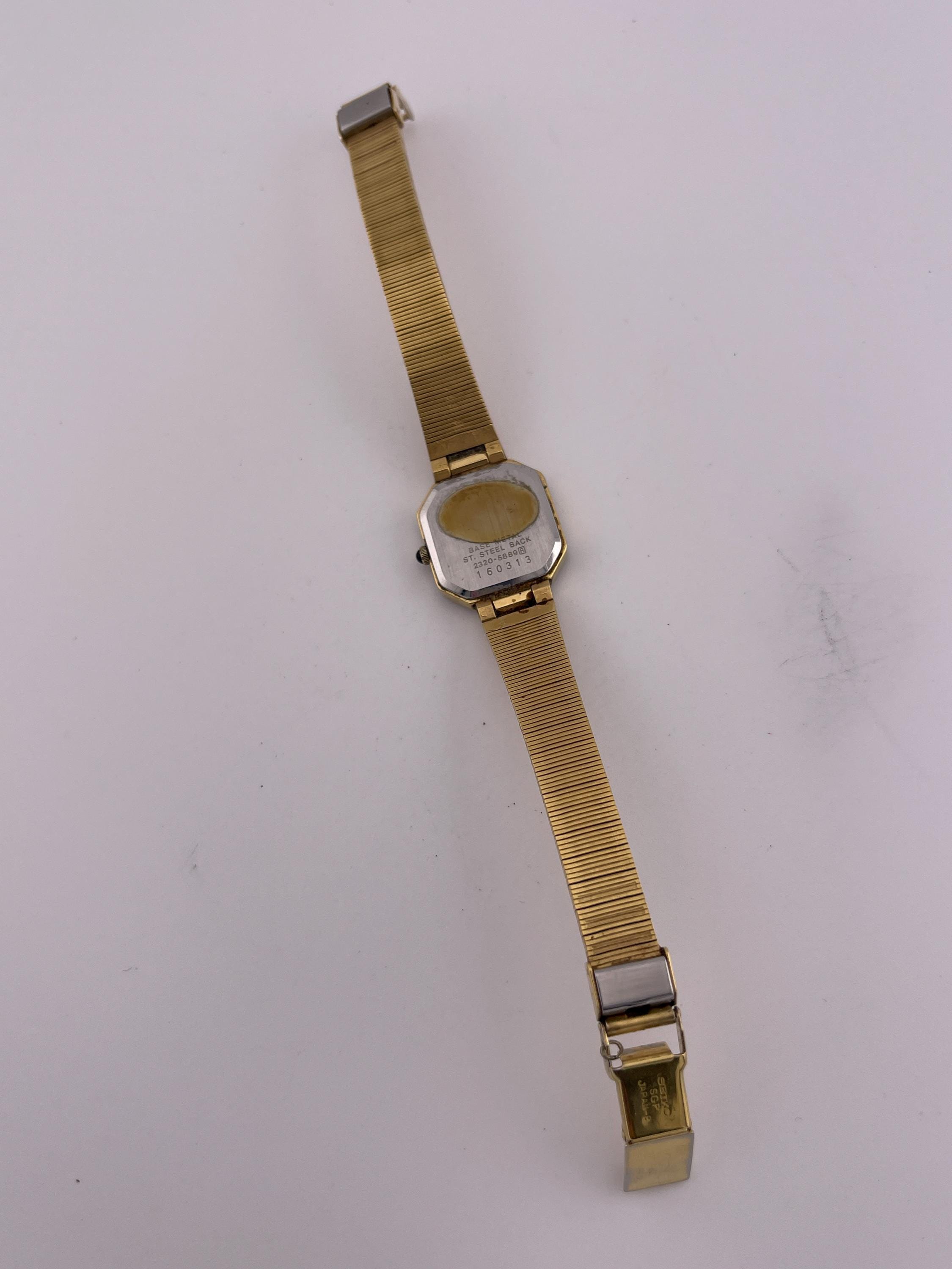 Seiko Octagonal Gold Quartz Dress Watch Roman Numerals C. 1980s