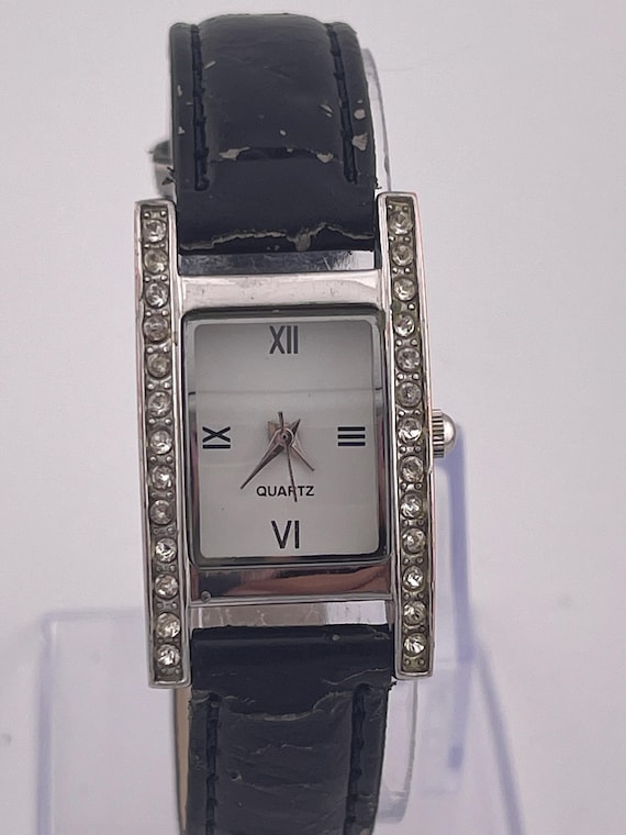 Vintage Unbranded Silver-plated Tank-styled Watch Rhinestone  display picture 1