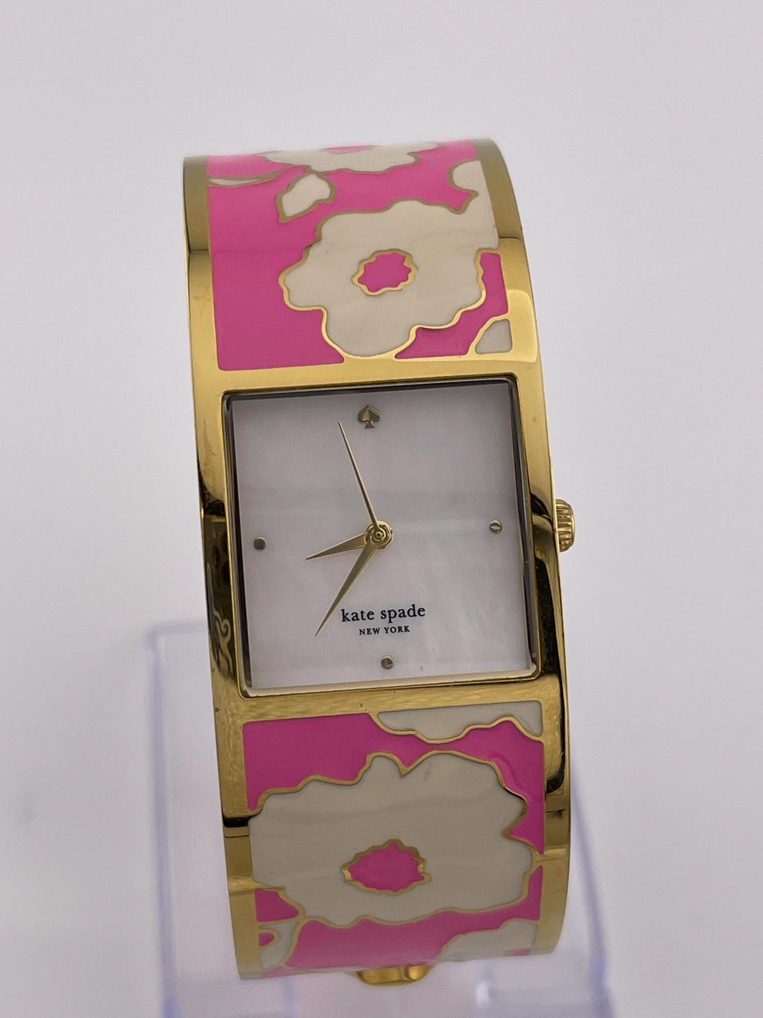 Kate Spade Picnic Flora Delacorte Watch – Gold Tone Bangle