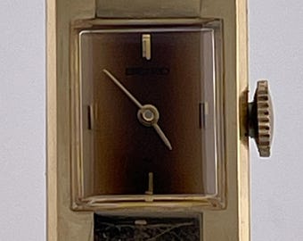 Vintage Seiko Quartz Ladies Watch 2C20-5779 Gold Tone With  display picture 3