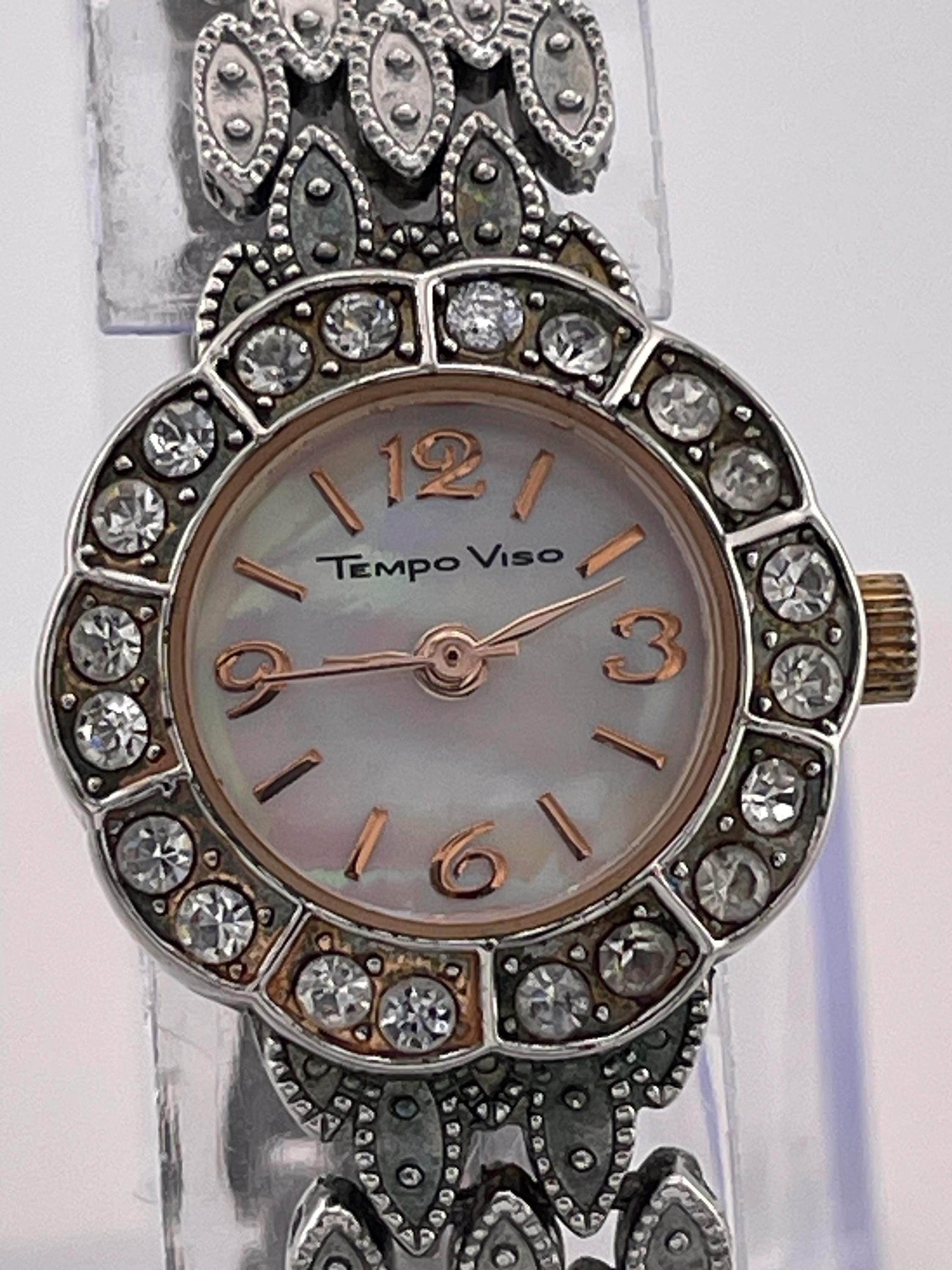 Vintage Pearl Women Quartz Watch Silver Tone Floral Leaf Link Bracelet Oval Face French Vintage Elegant Oval Face Pearl and Emerald Quartz  main image 3