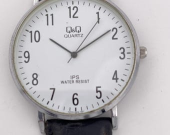 Q&Q Quartz Mens Watch White Dial Black Leather Strap c. 1990s 43mm Vintage