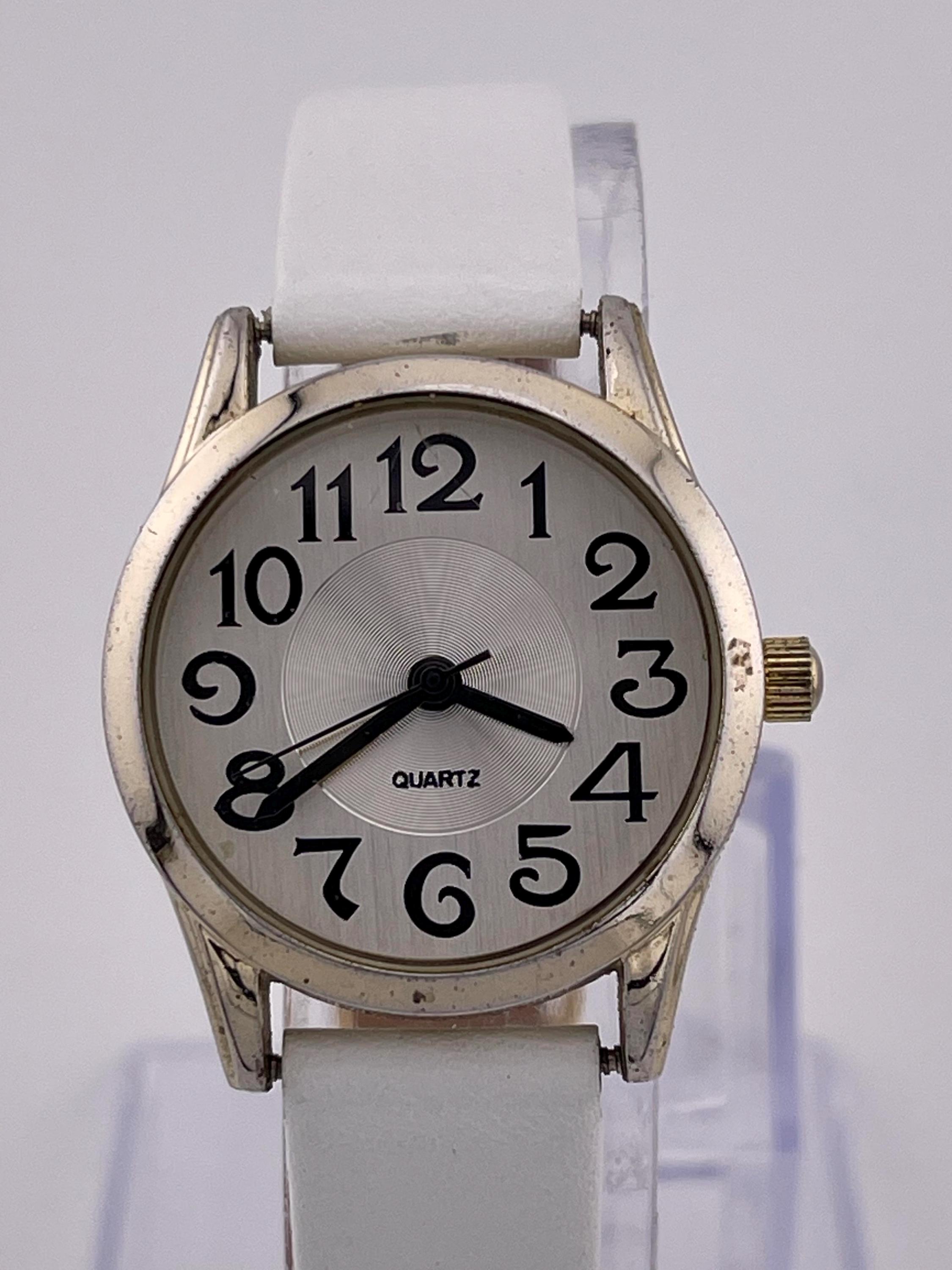 Vintage JAS Quartz Wristwatch White Leather Strap Gold Tone Case Ladies Watch VINTAGE LADIES GUESS Gold Tone Quartz White Leather Band  main image 3