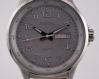 Reloj Fossil AM-4335 de acero inoxidable, cuarzo, día y fecha, principios de la década de 2000, 38 mm