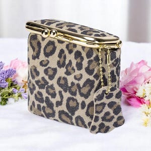 Portamonete leopardato da donna, mini astuccio in pelle con chiusura a bacio, piccolo portafoglio porta monete, regalo vintage per lei
