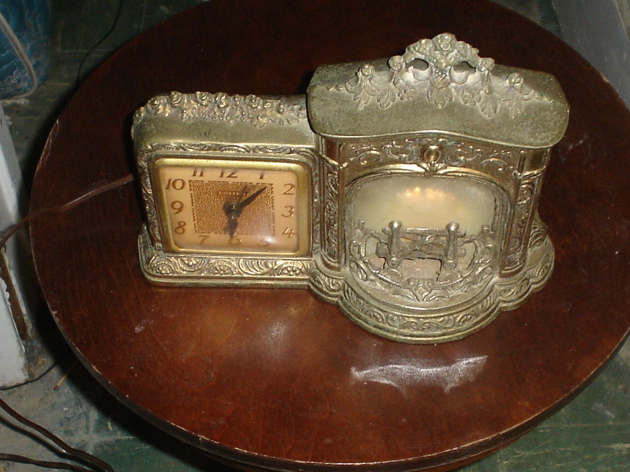 Old UNITED electric FIREPLACE clock model 455 works FREE Etsy
